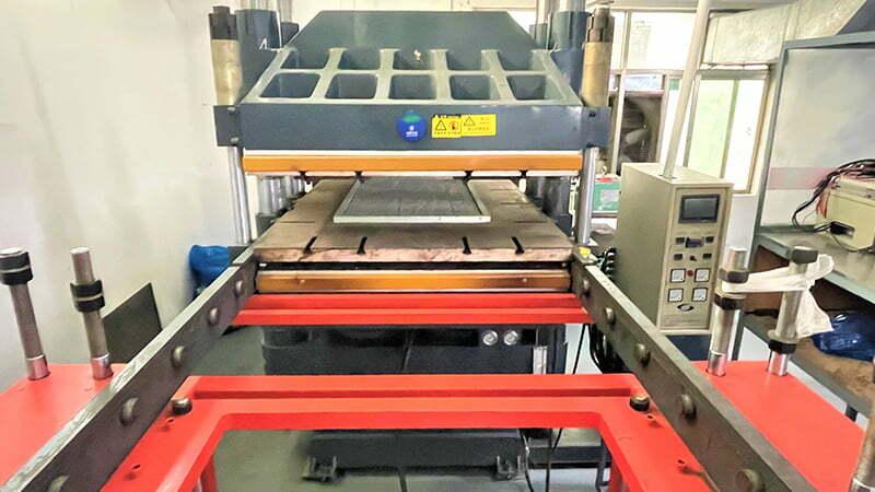 Prensa 1200T