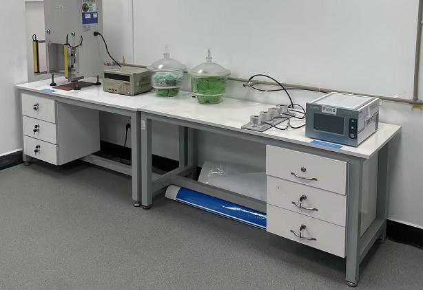 Flame retardant test / tooling room