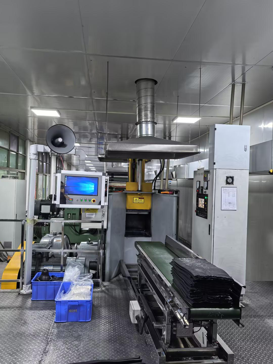 Rubber mixing room — automatic mixing