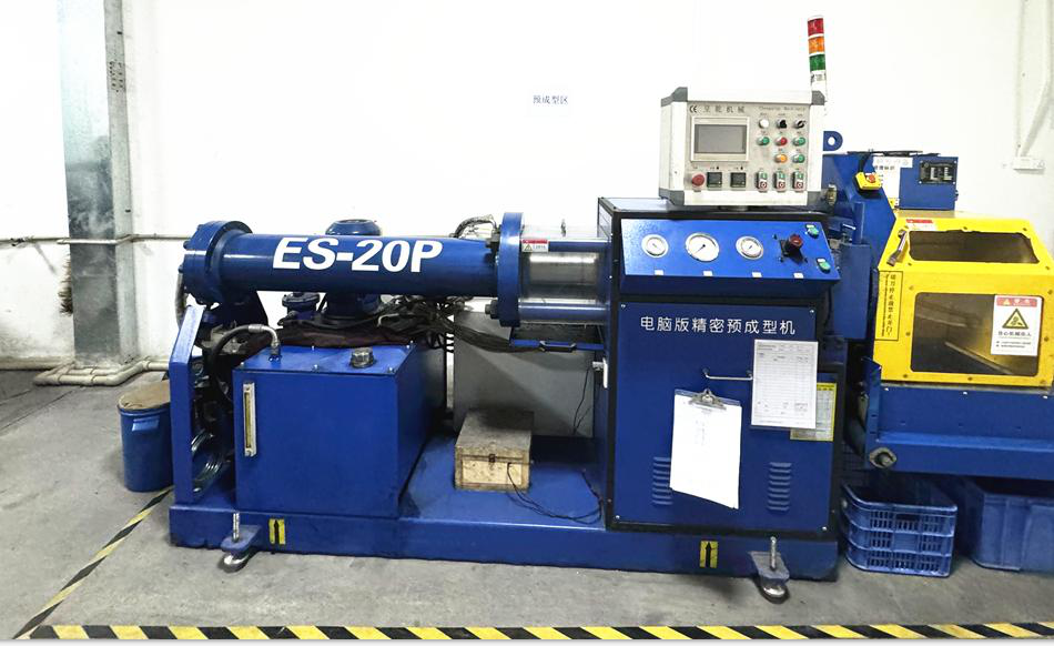 Rubber mixing room — automatic mixing
